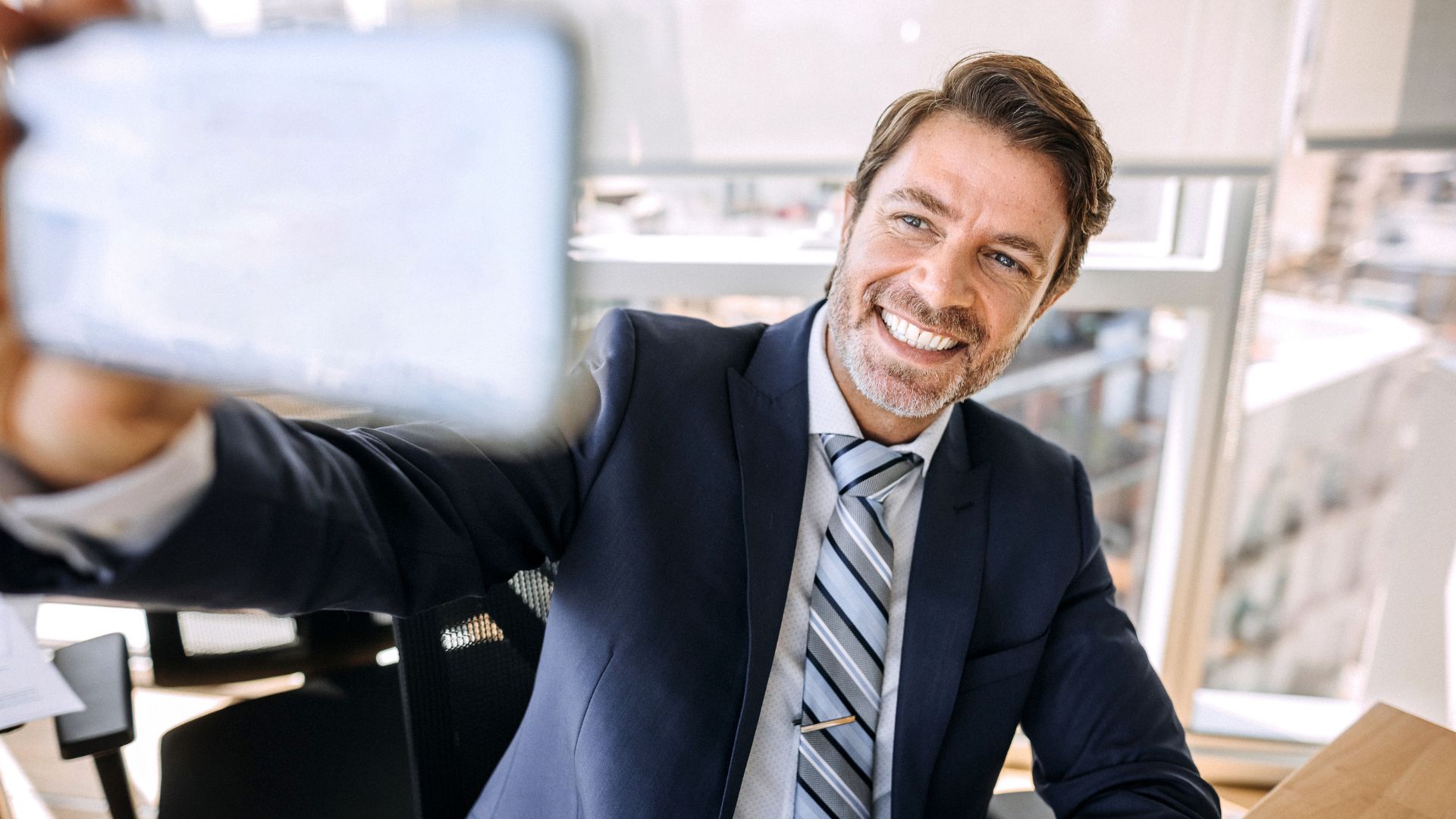 新年度に素敵な笑顔を作る歯科治療とは？見た目と健康を両立するための考え方